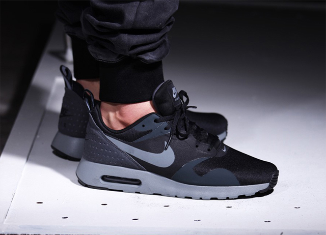 nike air max tavas noir pas cher